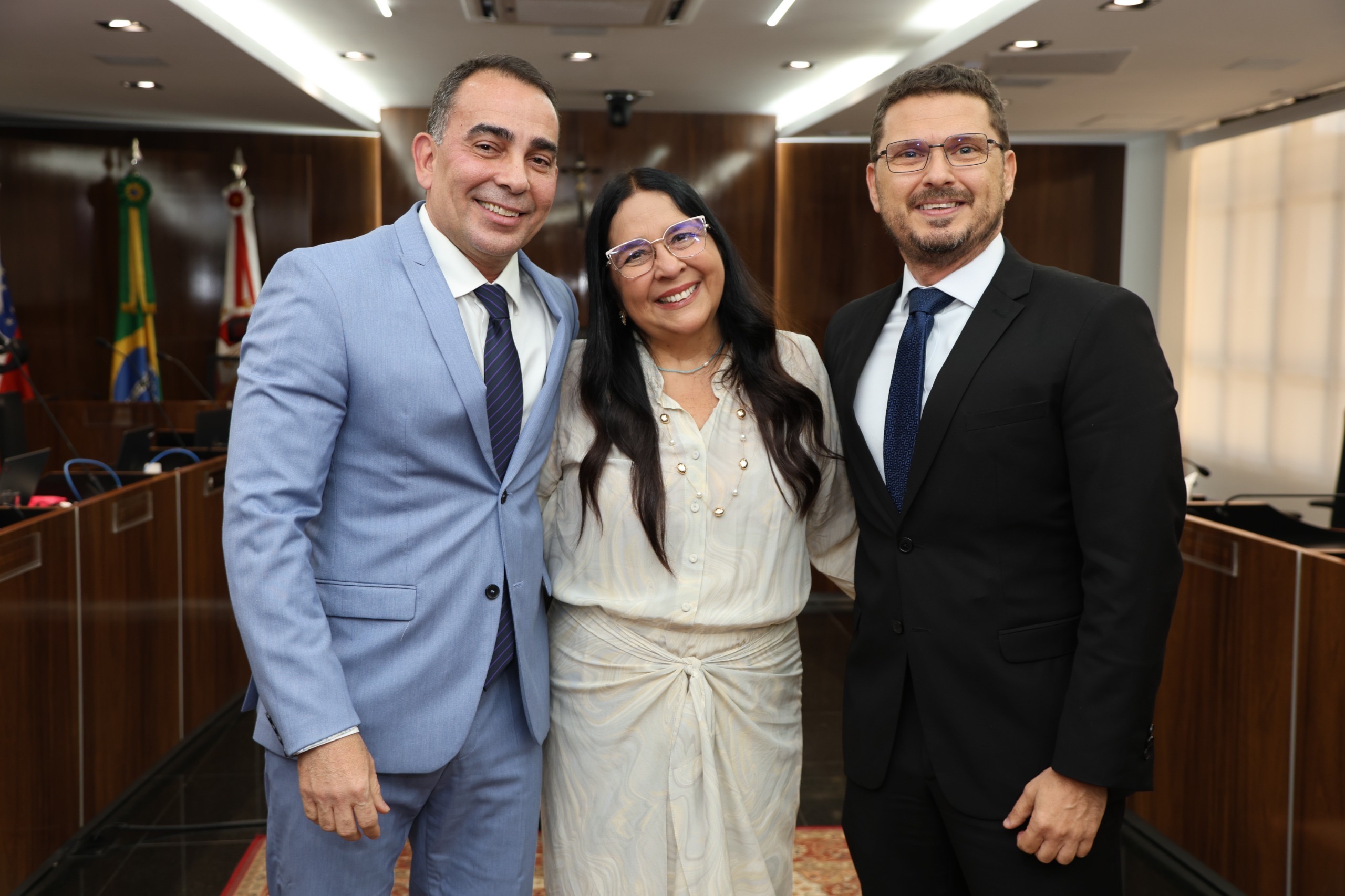 Leda Mara, André Seffair e Fábio Monteiro formam lista tríplice para eleição no MPAM