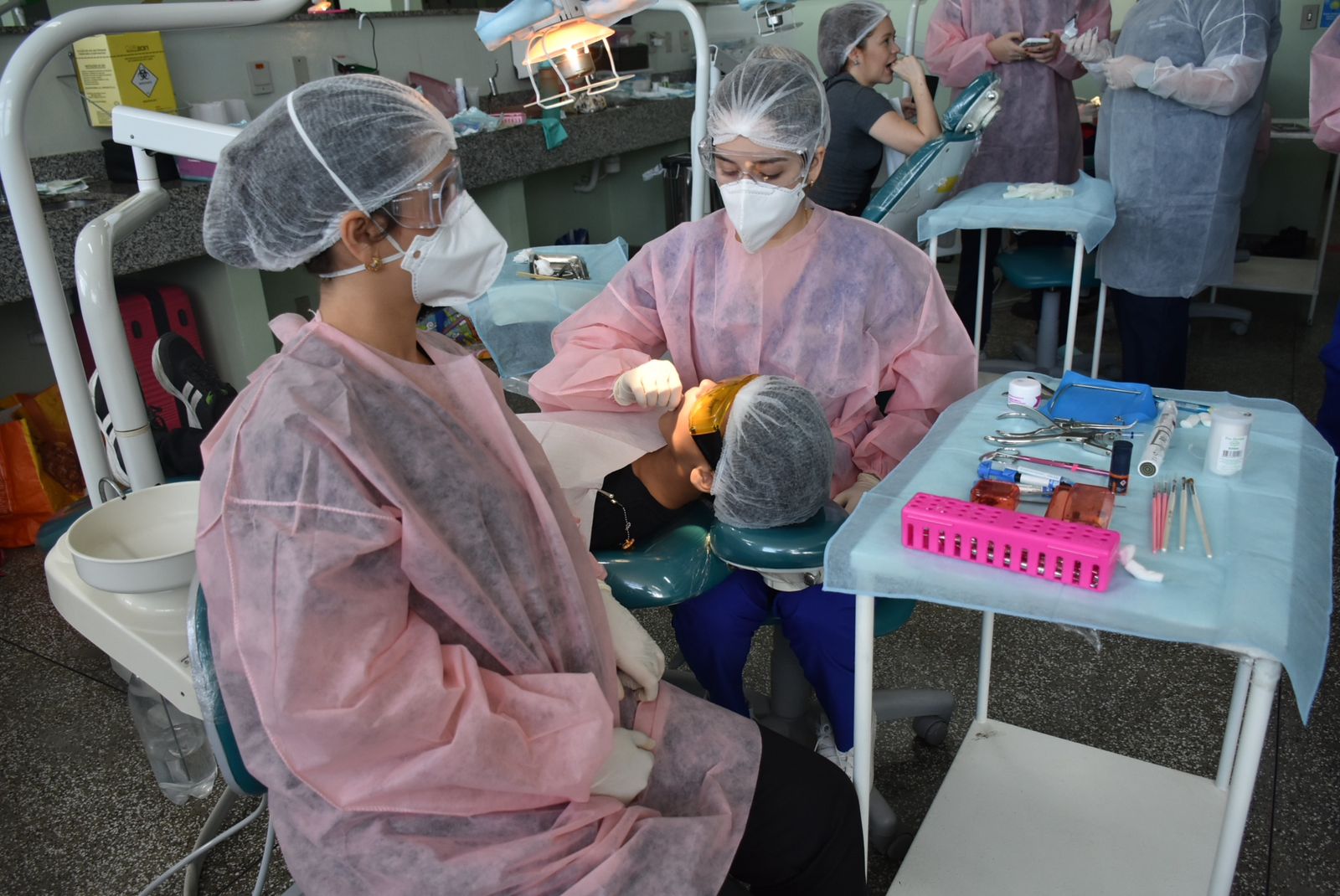 UEA divulga edital de especialização em Odontopediatria