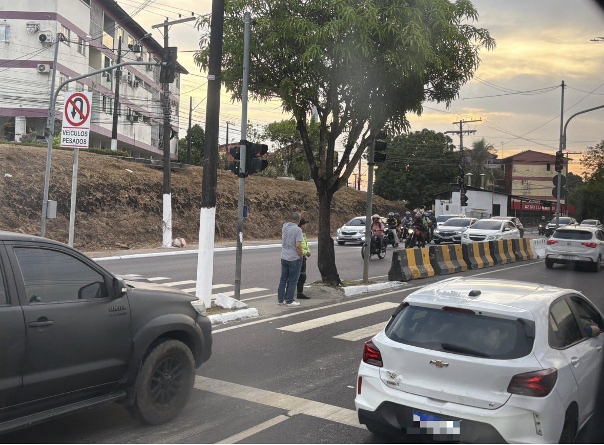 IMMU fecha retorno temporário na avenida Coronel Teixeira,
