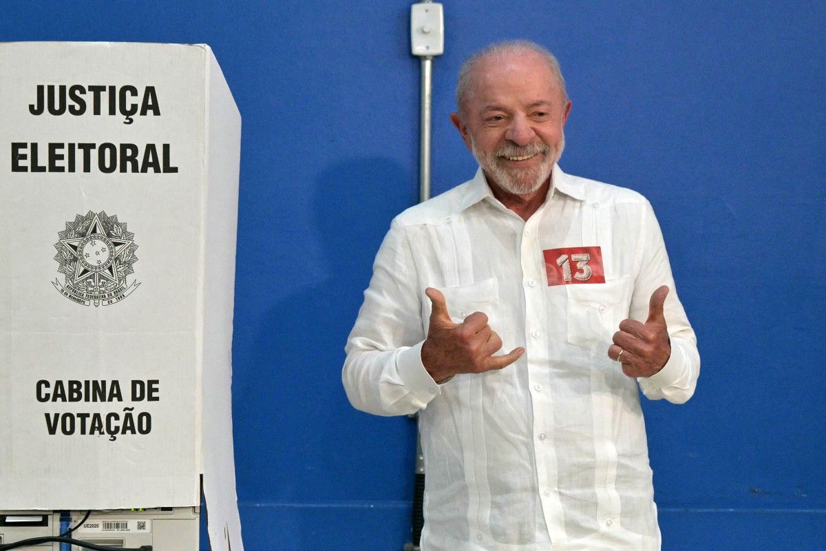 Lula vota e agradece mobilização popular no 2º turno: 'Nunca vi nada igual'