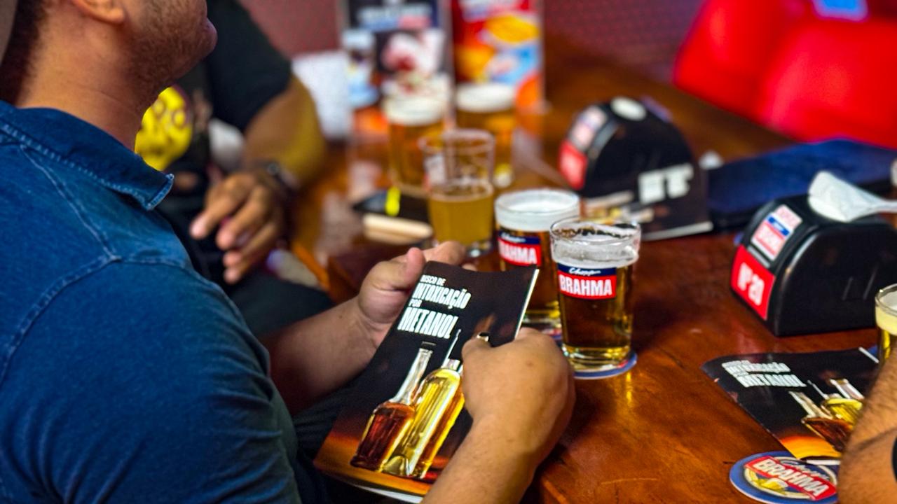 Mais de 50 estabelecimentos são vistoriados em operação contra bebidas ilegais