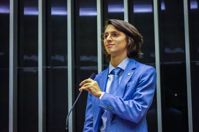Educação financeira contra superendividamento avança na Câmara; Amazonas tem alto índice de famílias endividadas