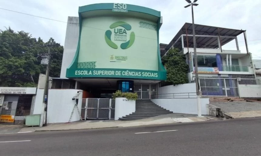 UEA divulga edital de matrícula e convocação da 1ª chamada do Vestibular e SIS