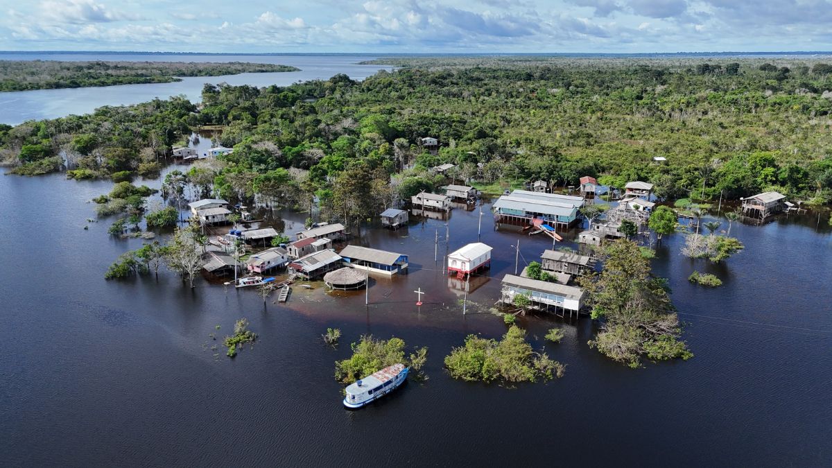 Cheia atinge 32 municípios em situação de emergência no Amazonas