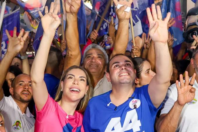 Primeira-dama do AM faz desabafo sobre perseguição política à sua família