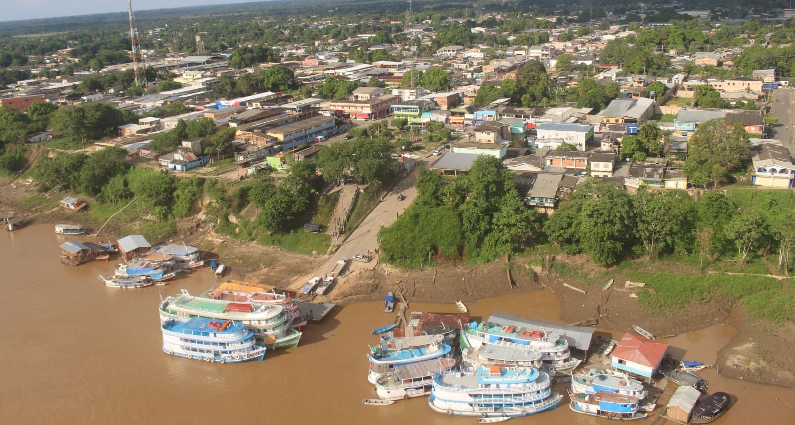 Deputado aciona Justiça contra Amazonas Energia por apagões em Manicoré