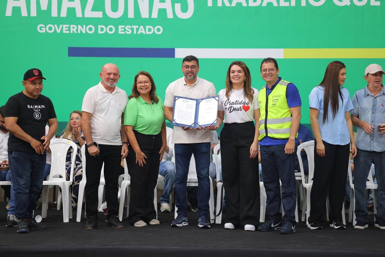 Governo firma convênio para urbanização da Lagoa Azul, em Parintins
