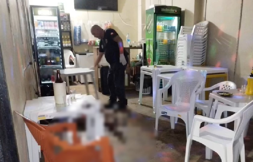 Ponto da Gelada, na Travessa Tiradentes, bairro Santo Agostinho, zona Oeste de Manaus