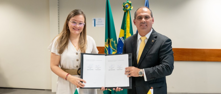 Inmetro recebe delegação colombiana para assinatura de ato de cooperação bilateral