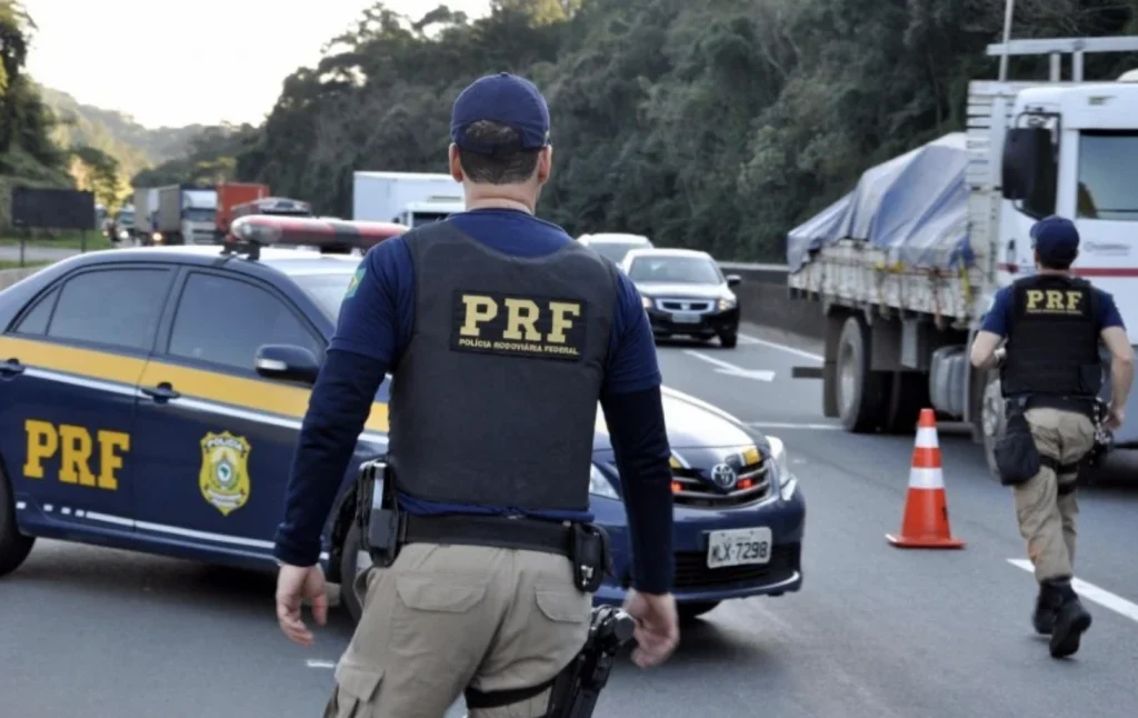 STF arquiva inquérito contra delegados da PRF por blitze nas eleições