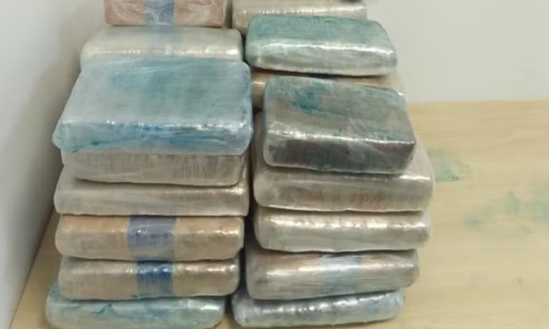 Homem sai de Manaus e é pego com 30kg de maconha no Rio de Janeiro