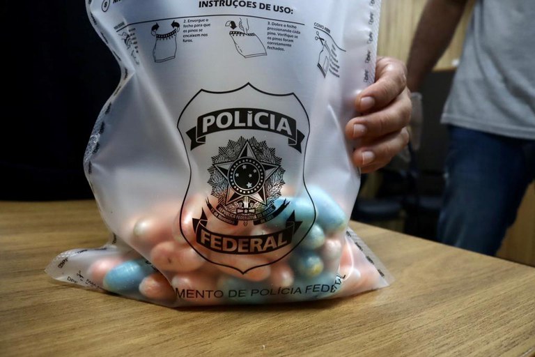 PF prende homem com 80 cápsulas de droga no intestino no PA