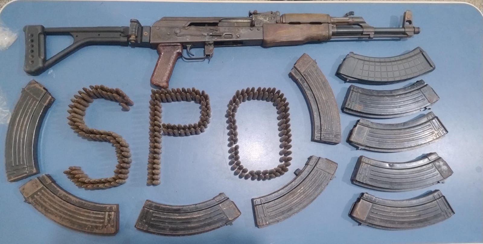 Vídeo: Jovem é preso com fuzis e 400 munições em porto no AM