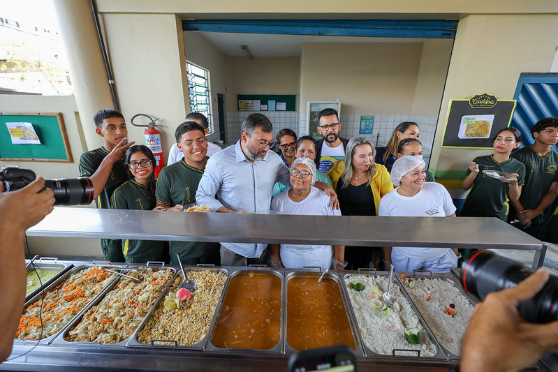 Editais ofertam R$ 43 mi para programas de Regionalização da Merenda e de Mobiliário Escolar