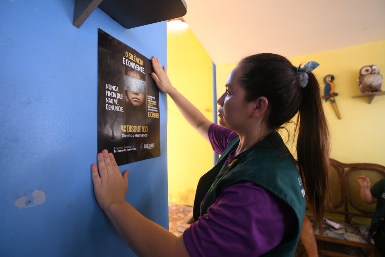Amazonastur faz ação integrada em estabelecimentos ligados ao turismo em Parintins