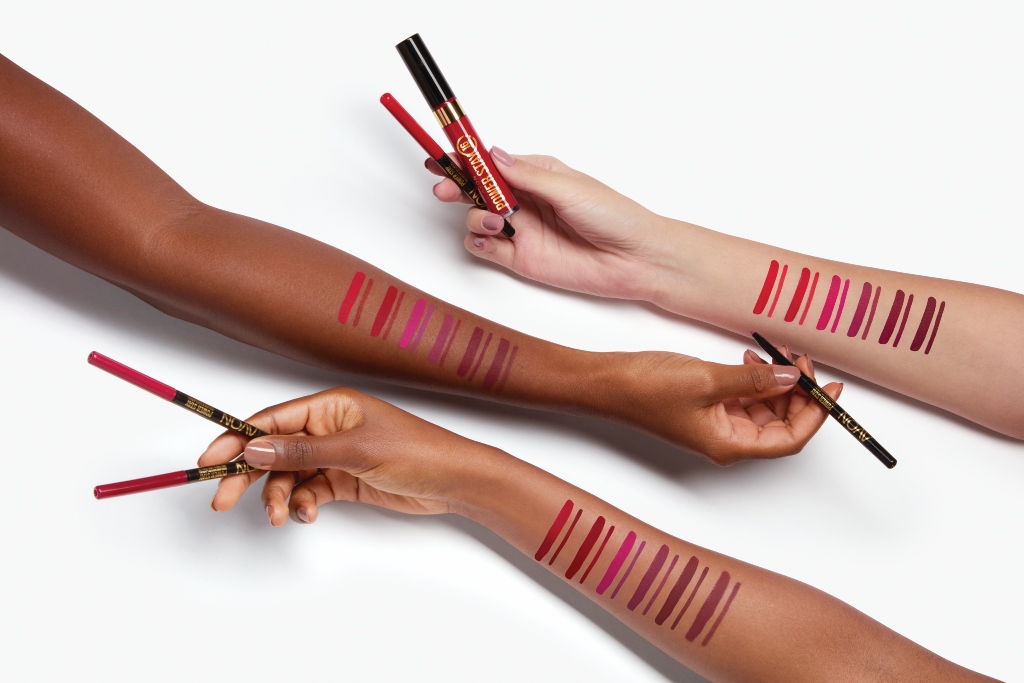 Avon traz lançamentos e se consolida como a marca de maior portfólio de maquiagem de longa duração