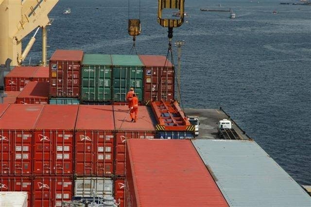 Taxa de Seca segue suspensa e livra empresas do Amazonas de custo extra