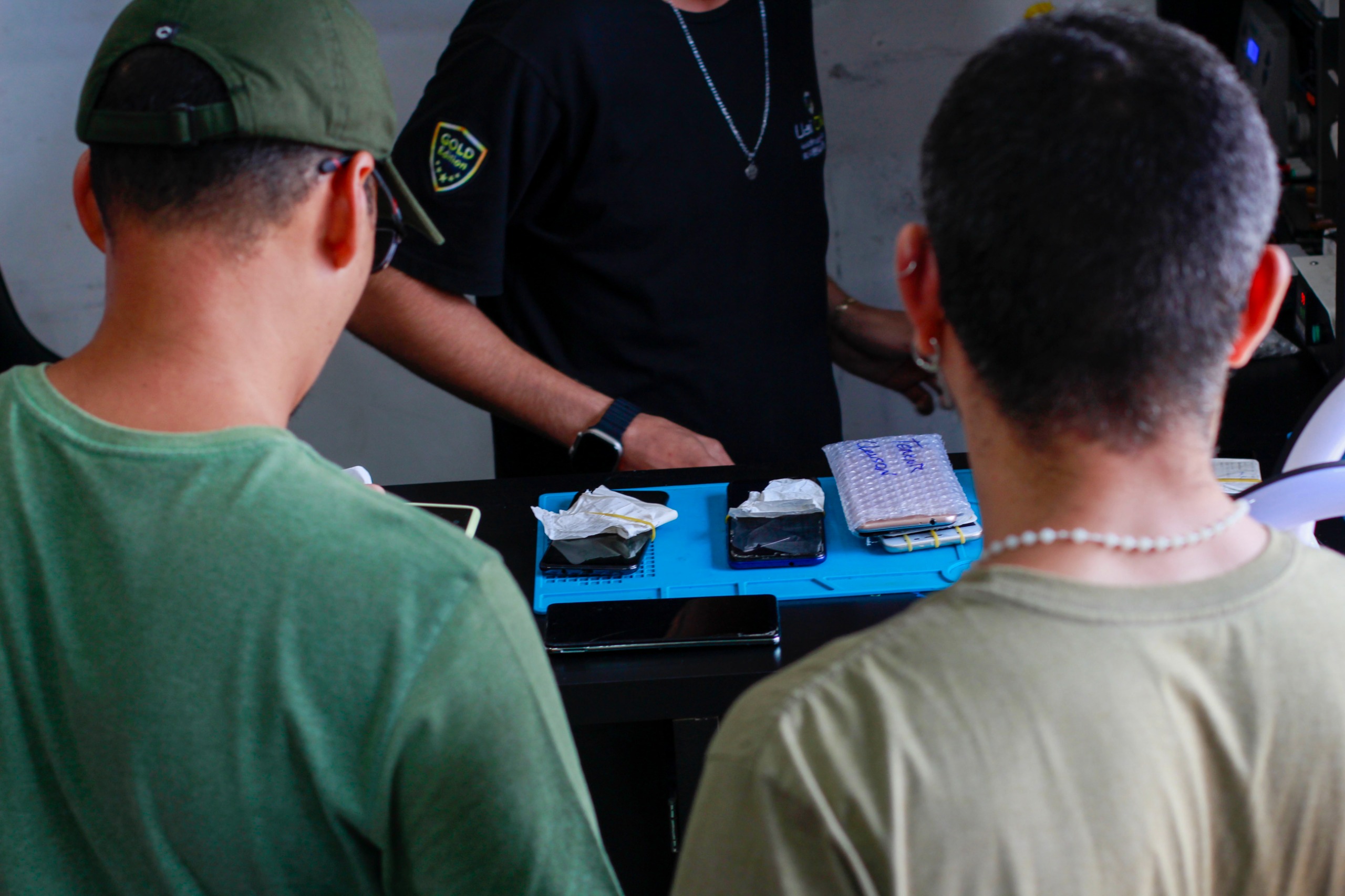 RecuperaFone: mais de 20 lojas foram vistoriadas por agentes da CIF