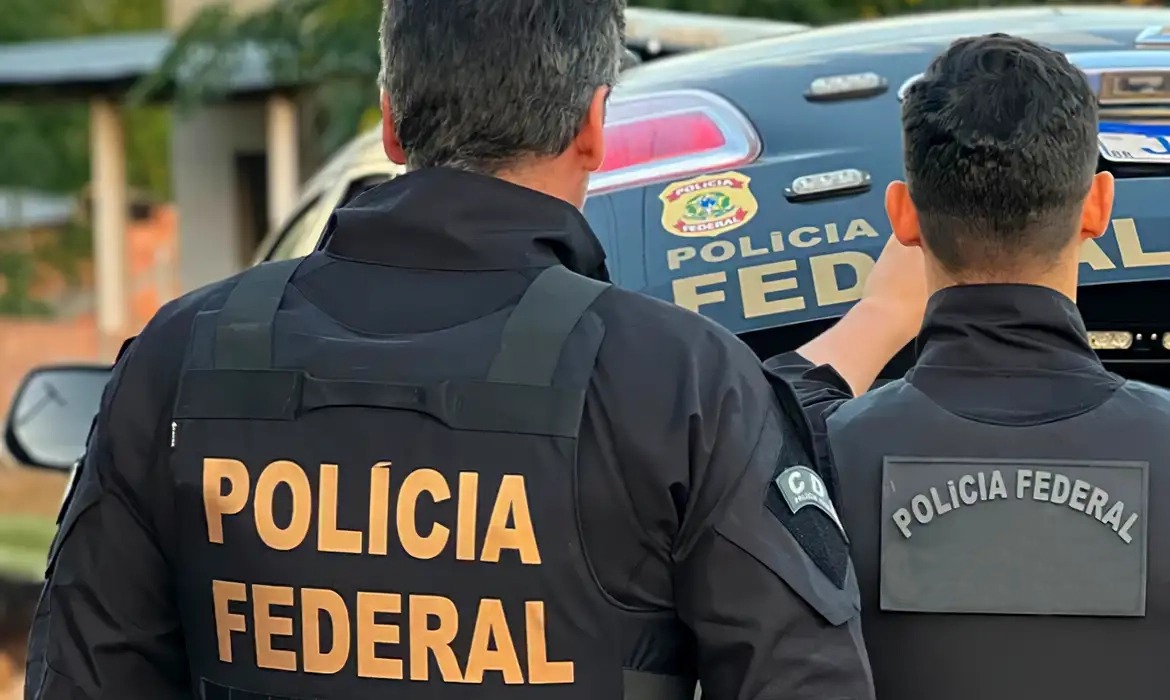 Casal venezuelano foragido por latrocínio no Chile é preso em Manaus