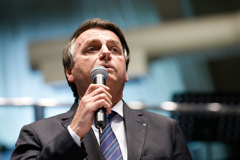 Bolsonaro passa por tratamento de refluxo e cirurgia de septo em SP