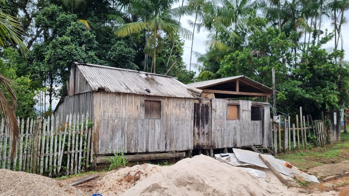 DPE vai acompanhar retirada de famílias de área no aeroporto de Barcelos