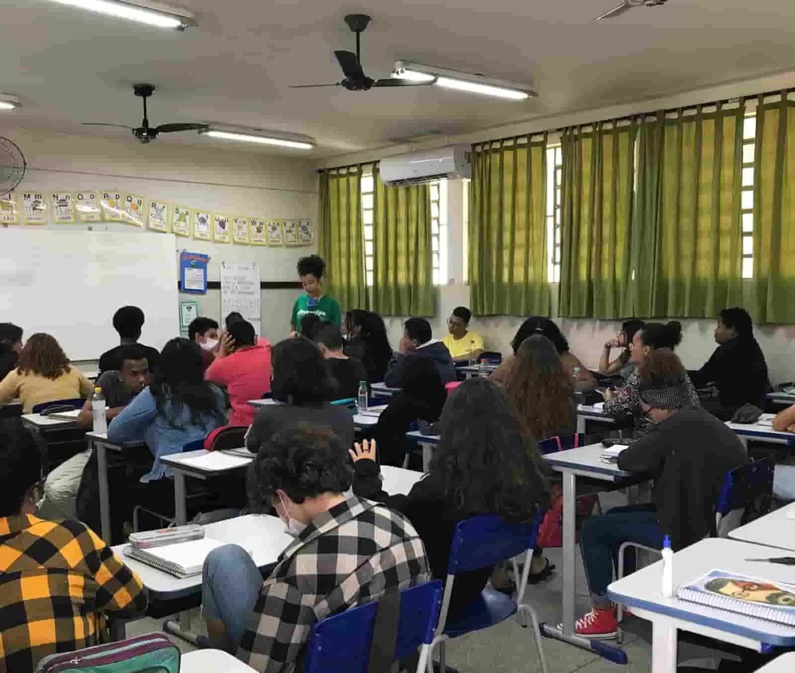 Rede Emancipa abre inscrições para cursinho pré-universitário gratuito