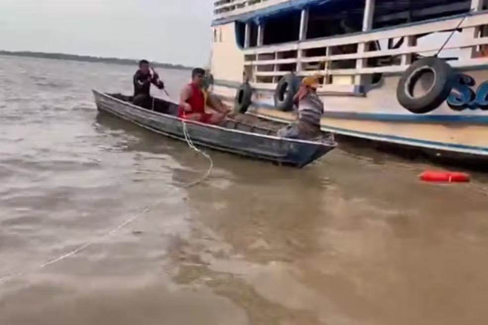 Corpo de homem que caiu de flutuante é encontrado no Rio Amazonas