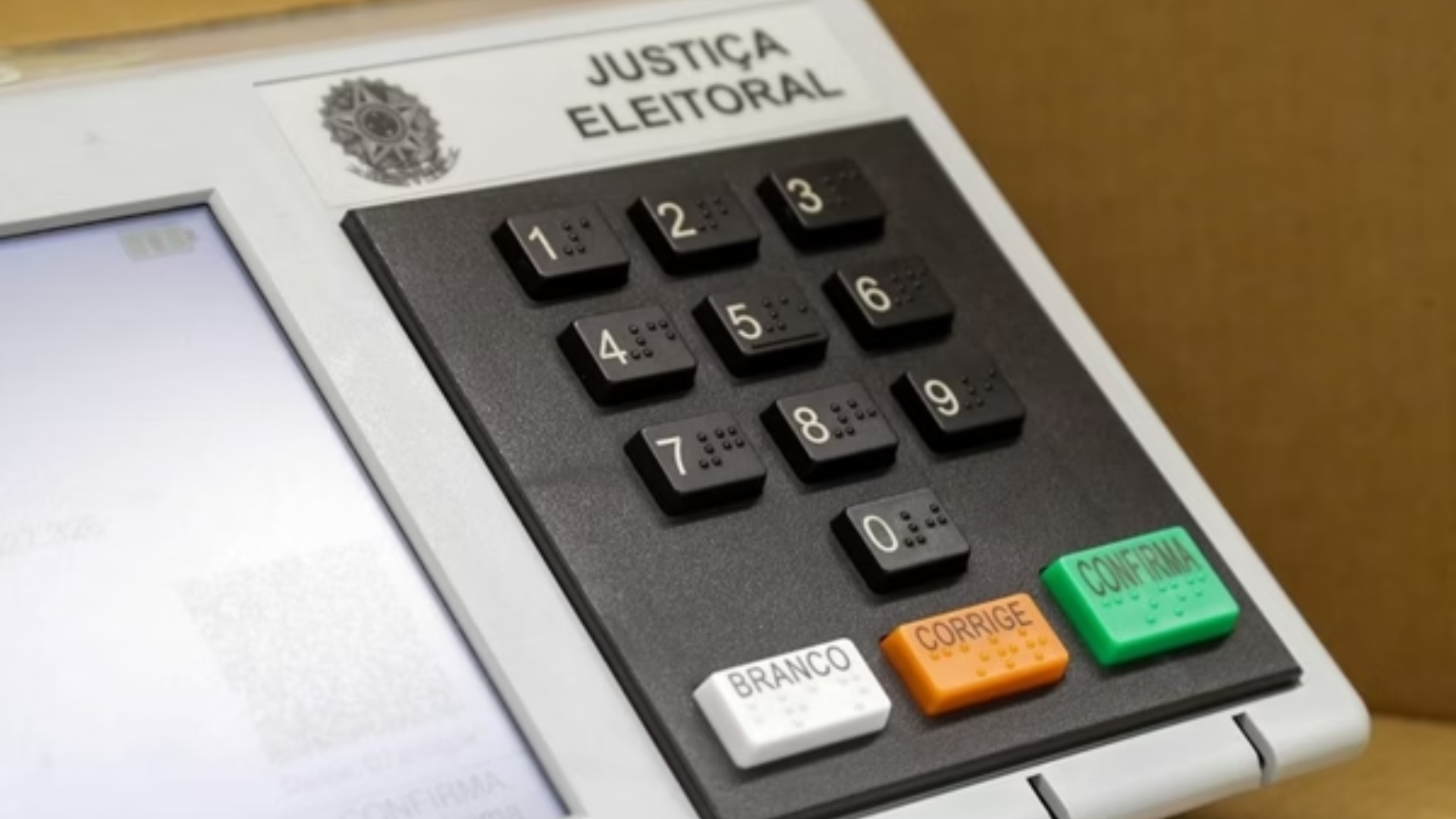 Datafolha: 9 em 10 eleitores não se arrependem do voto para presidente em 2022