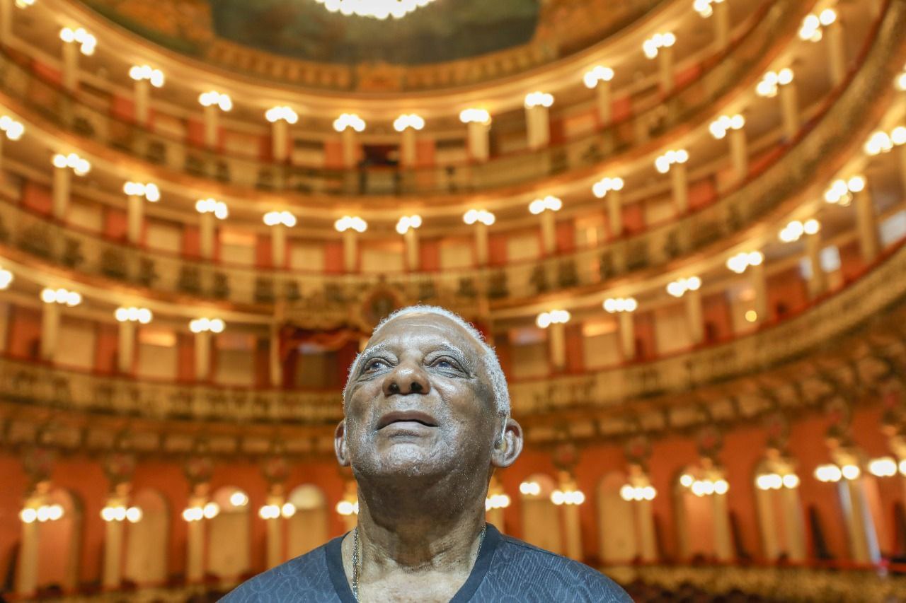 Morre ‘Seu Nonato’, o guardião do Teatro Amazonas