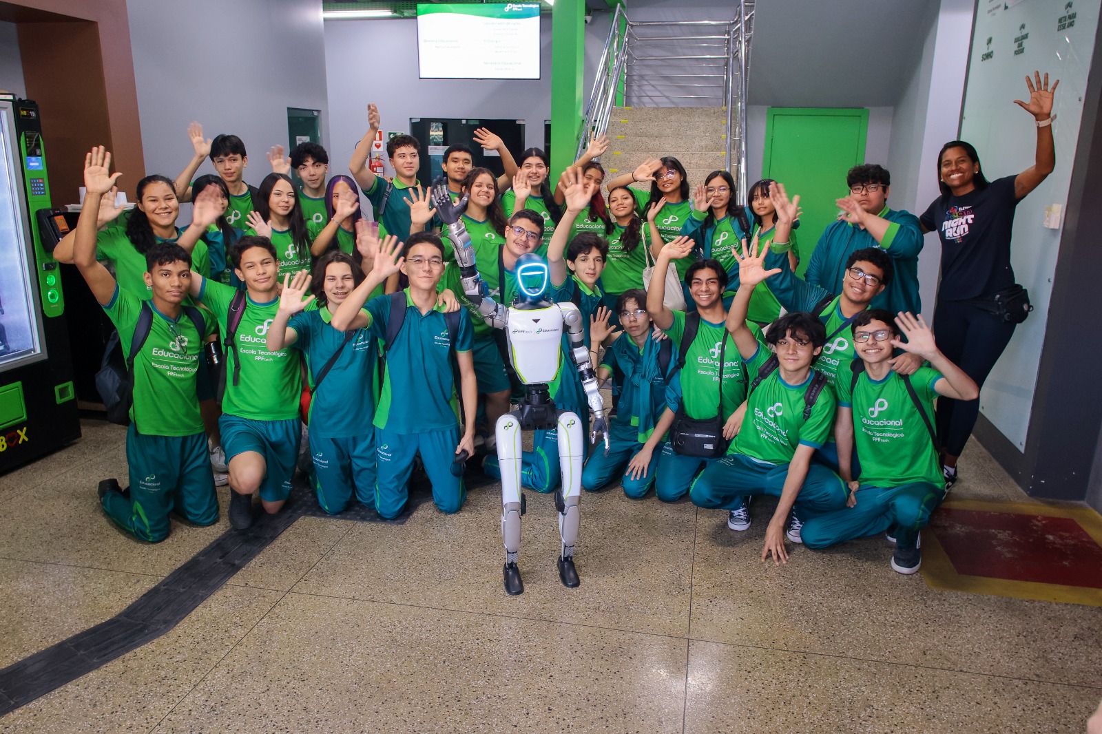 FPFtech leva humanoide, inovação e novas possibilidades de formação à Feira Norte do Estudante
