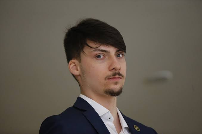 Jair Renan é indiciado por falsidade ideológica e lavagem de dinheiro