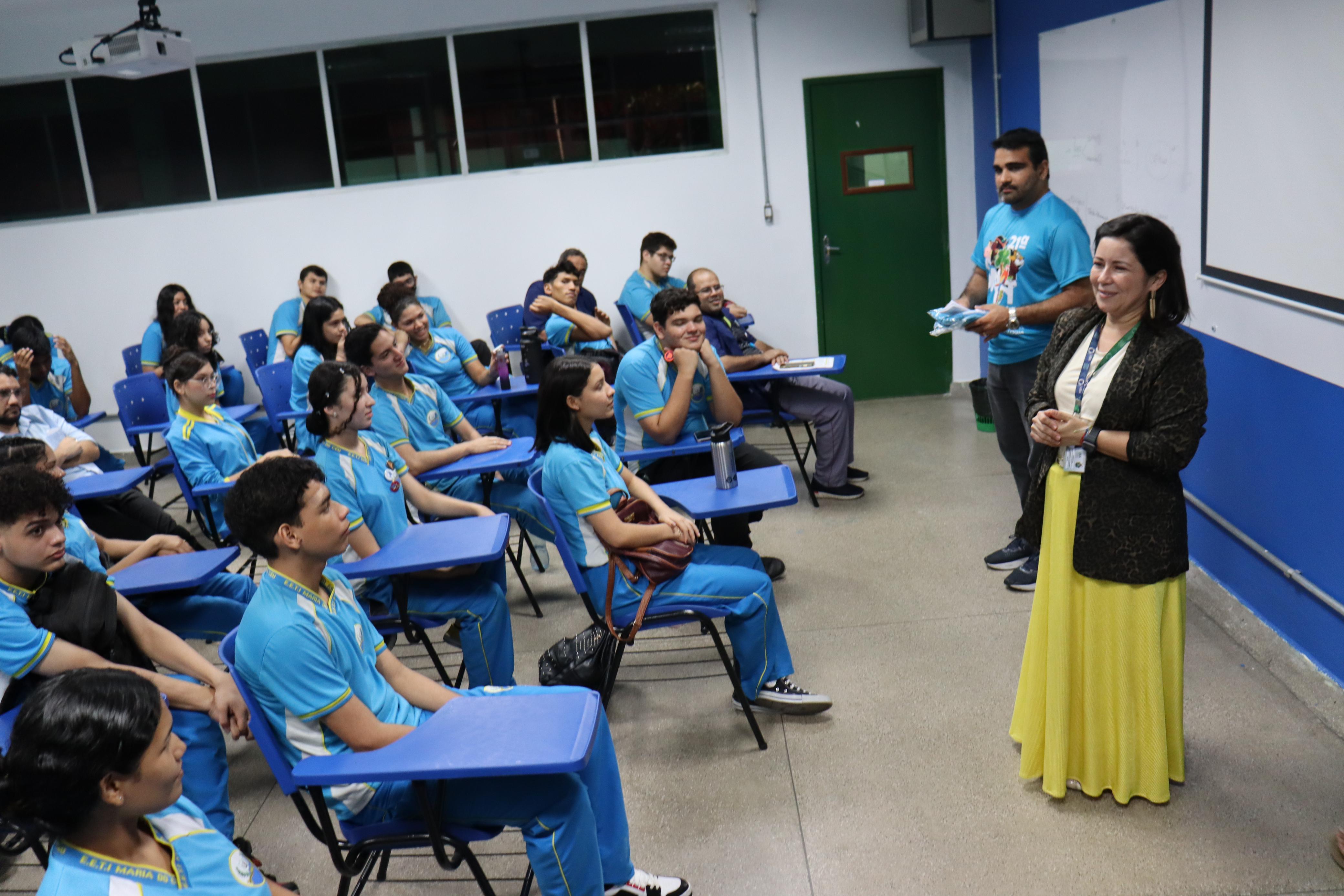 EST/UEA abre portas para a socialização do conhecimento