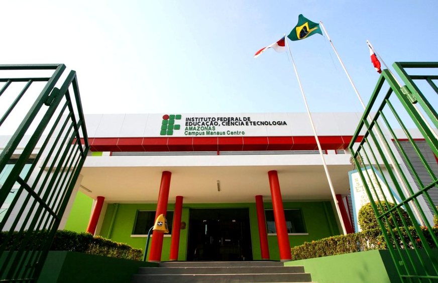 Programa oferece mais de 400 vagas em cursos de qualificação profissional no AM