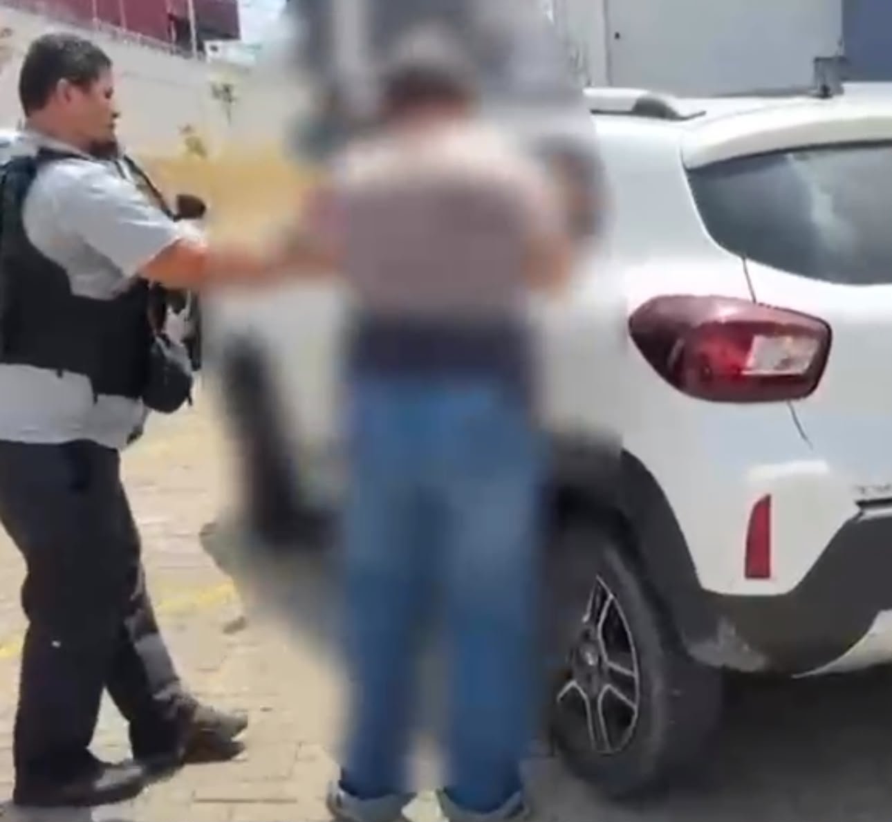 Vídeo: motorista de condução  escolar é preso suspeito de estuprar adolescentes