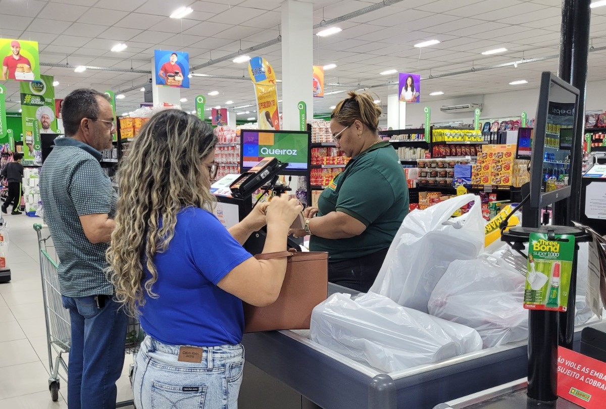 Grupo Queiroz abre 20 novos postos de trabalho em Manaus, incluindo vagas para PCDs