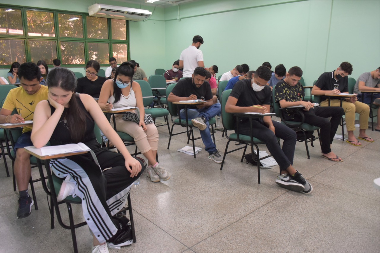UEA aumenta o número de cursos e vagas para Vestibular 2023, acesso 2024, e SIS