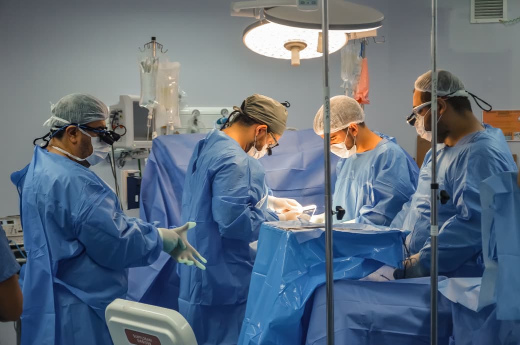 Com cirrose hepática, paciente recebe fígado em transplante no Hospital Delphina Aziz