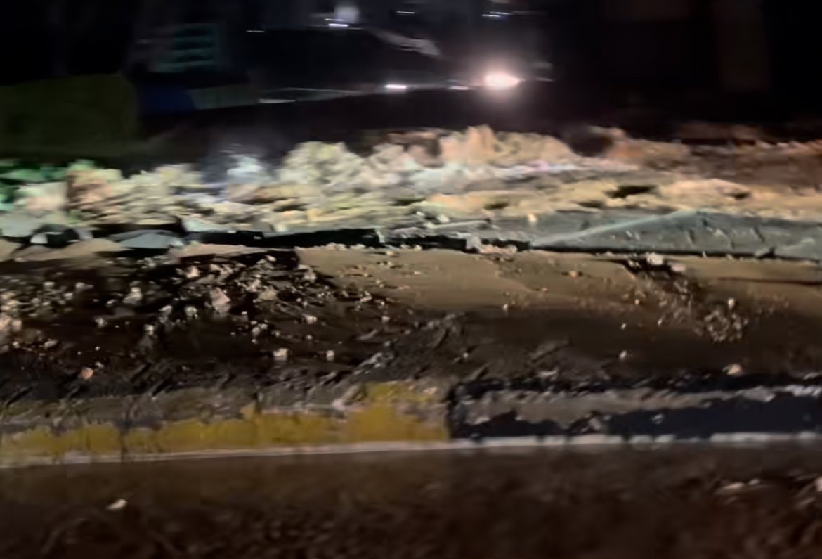 Rompimento de adutora na Ponta Negra afeta abastecimento de água