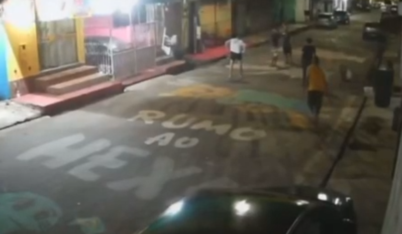Vídeo: homem é assassinado após discussão e bebedeira no São José