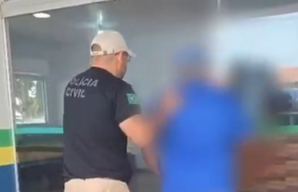 Idoso é preso por abusar sexualmente de criança em praça de Itacoatiara