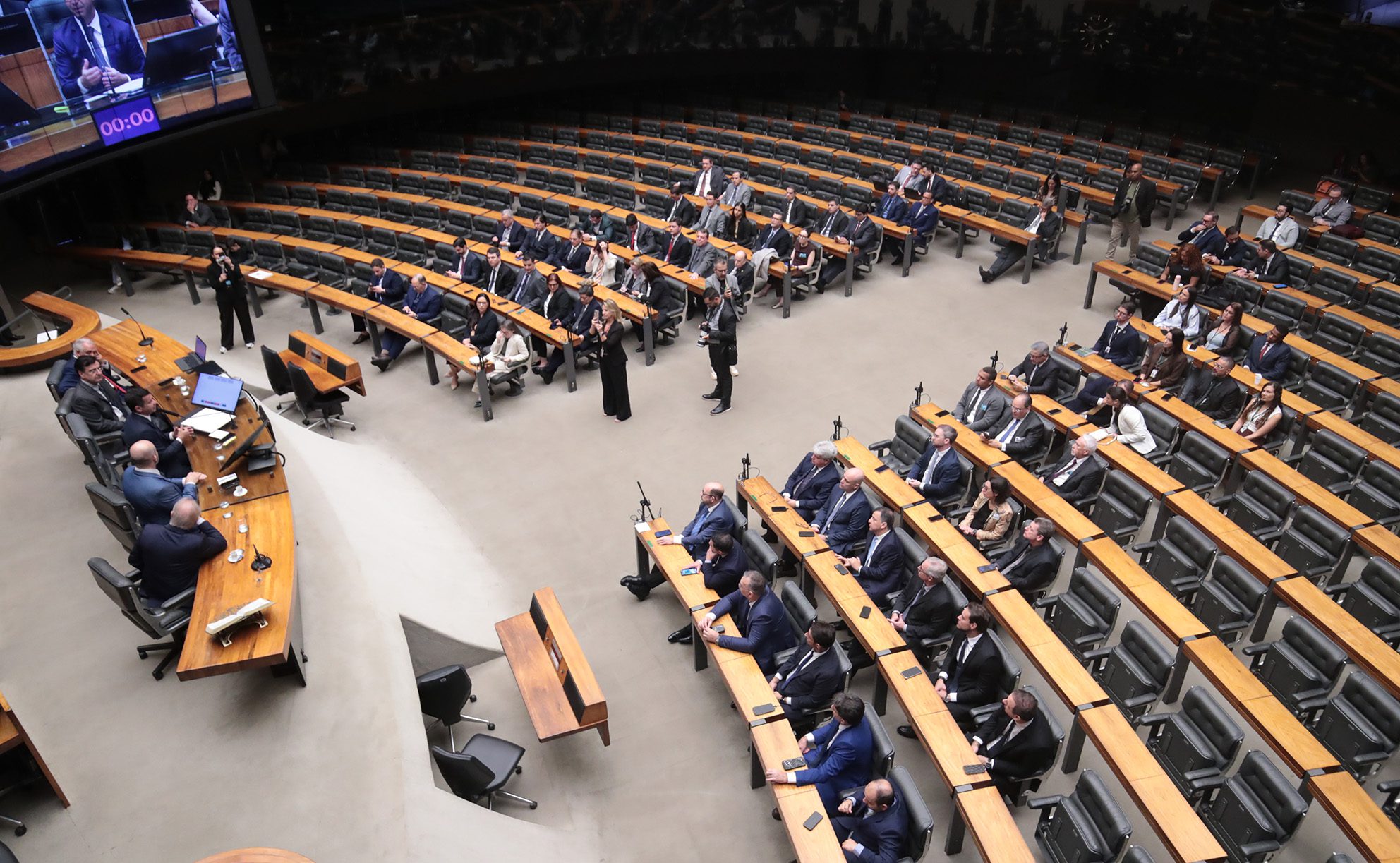 Veja quem são os 8 deputados federais eleitos pelo Amazonas em 2026