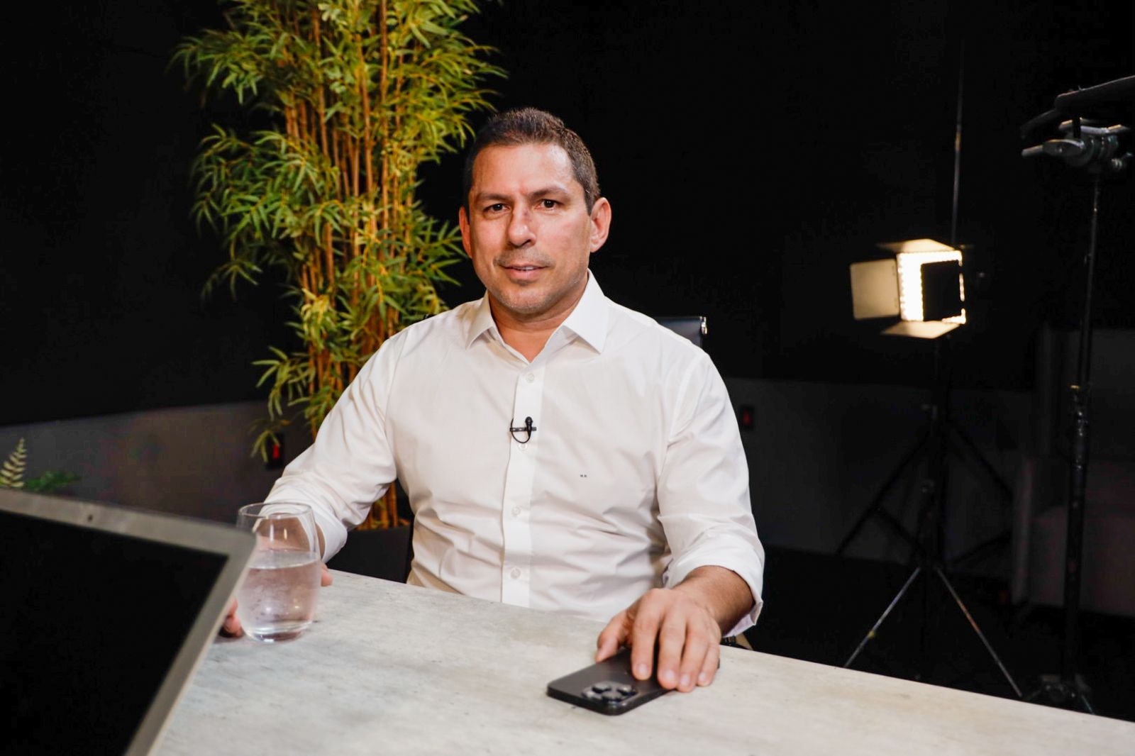 Pesquisa Quaest mostra que 76% dos eleitores de Manaus estão indecisos