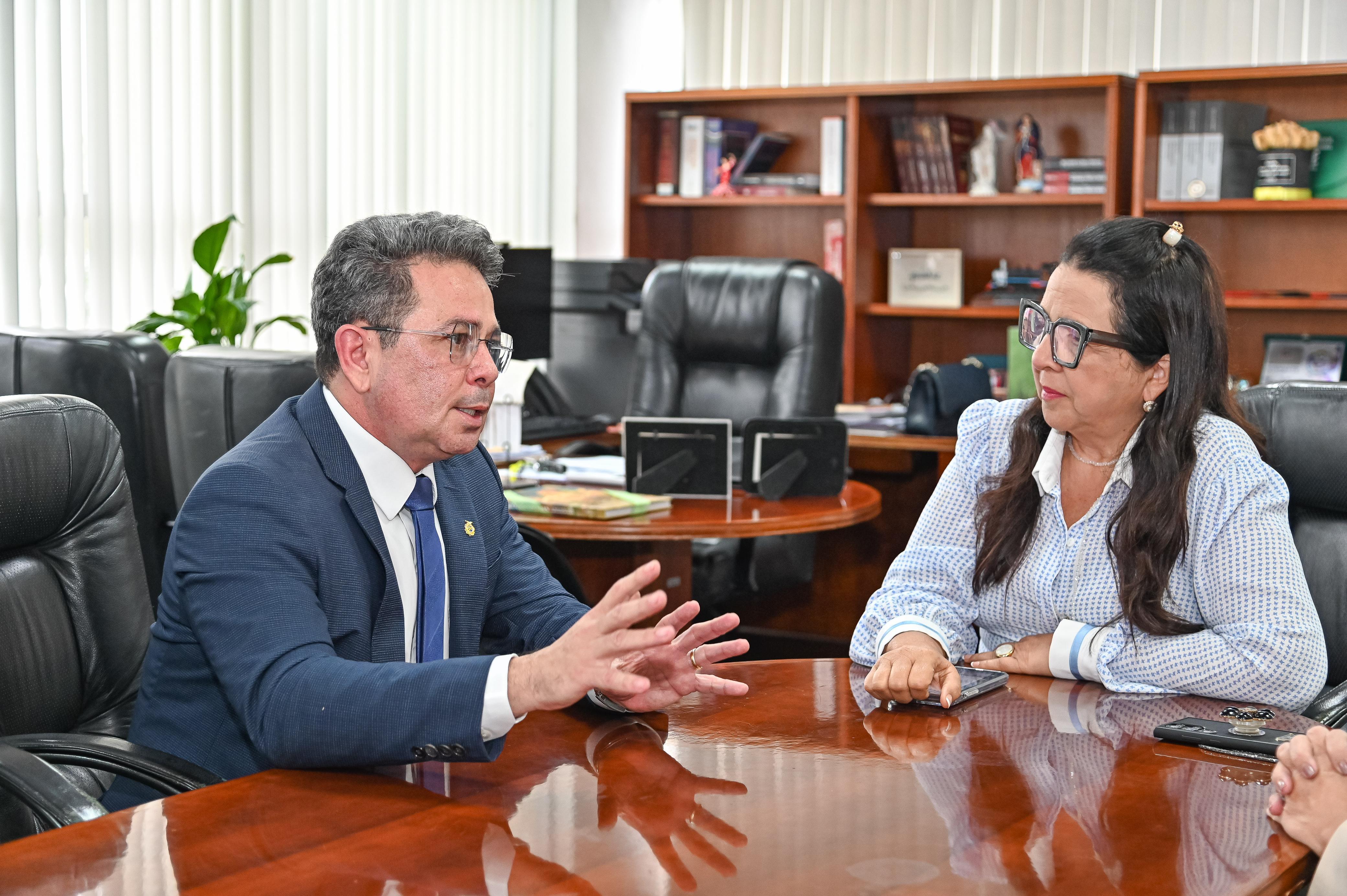 Vice-governador Tadeu de Souza abre diálogo com MP-AM para fortalecer parcerias institucionais