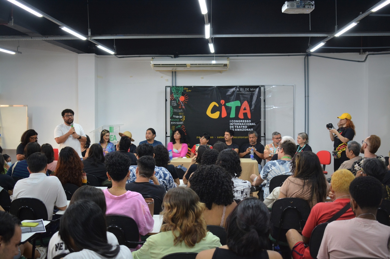 UEA reúne especialistas no 1º Congresso Internacional de Teatro