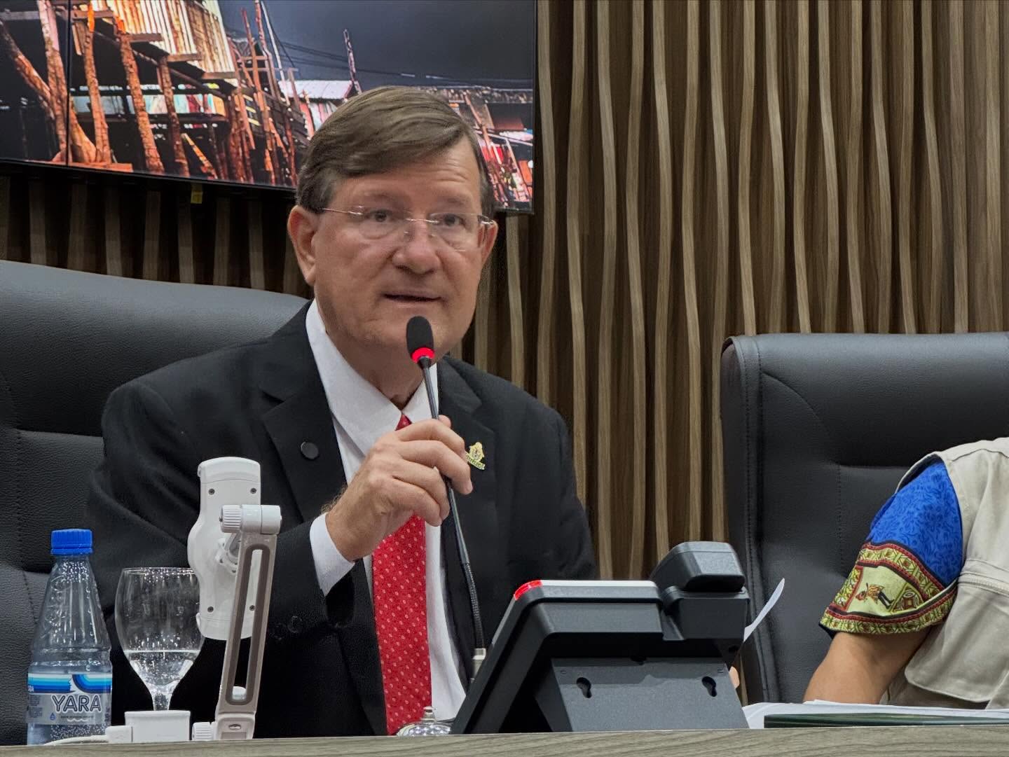 José Ricardo desiste da Câmara dos Deputados e vai tentar vaga na Aleam