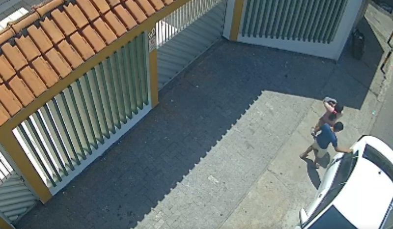 Vídeo mostra casal abandonando recém-nascida após sequestro em Manaus