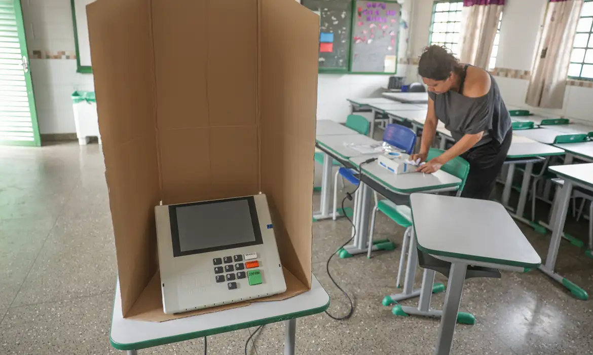 Eleitor pode justificar ausência no segundo turno até 8 de janeiro