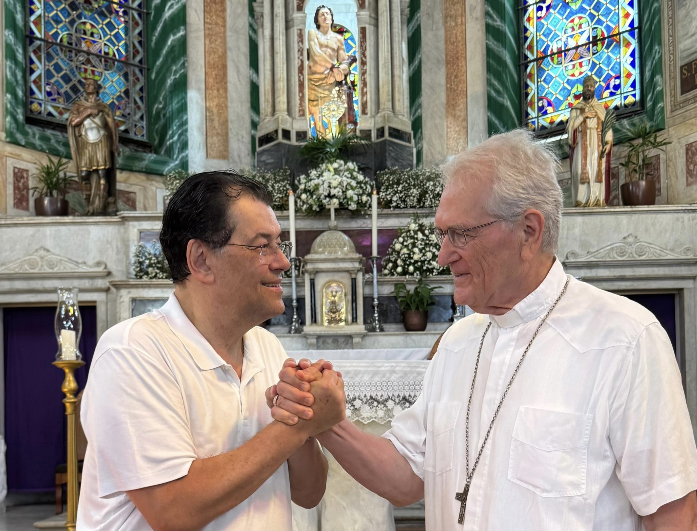 Eduardo Braga articula R$ 8 milhões para obra de recuperação da torre da Igreja de São Sebastião, que segue interditada