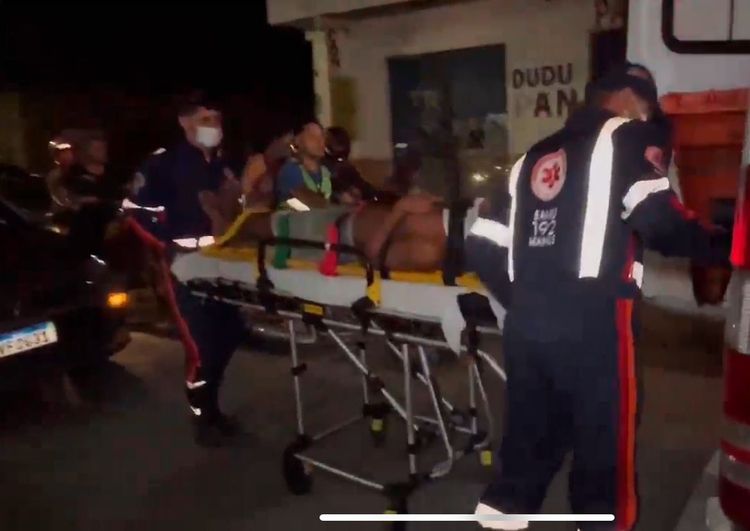 Morador de rua é espancado por traficantes em Manaus