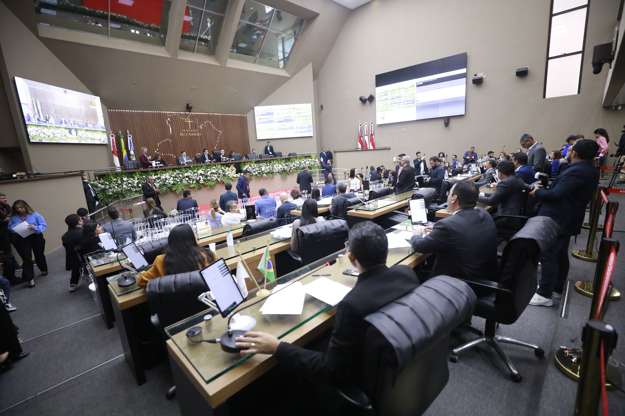 Deputados aprovam orçamento de R$ 38 bilhões para o Amazonas em 2026